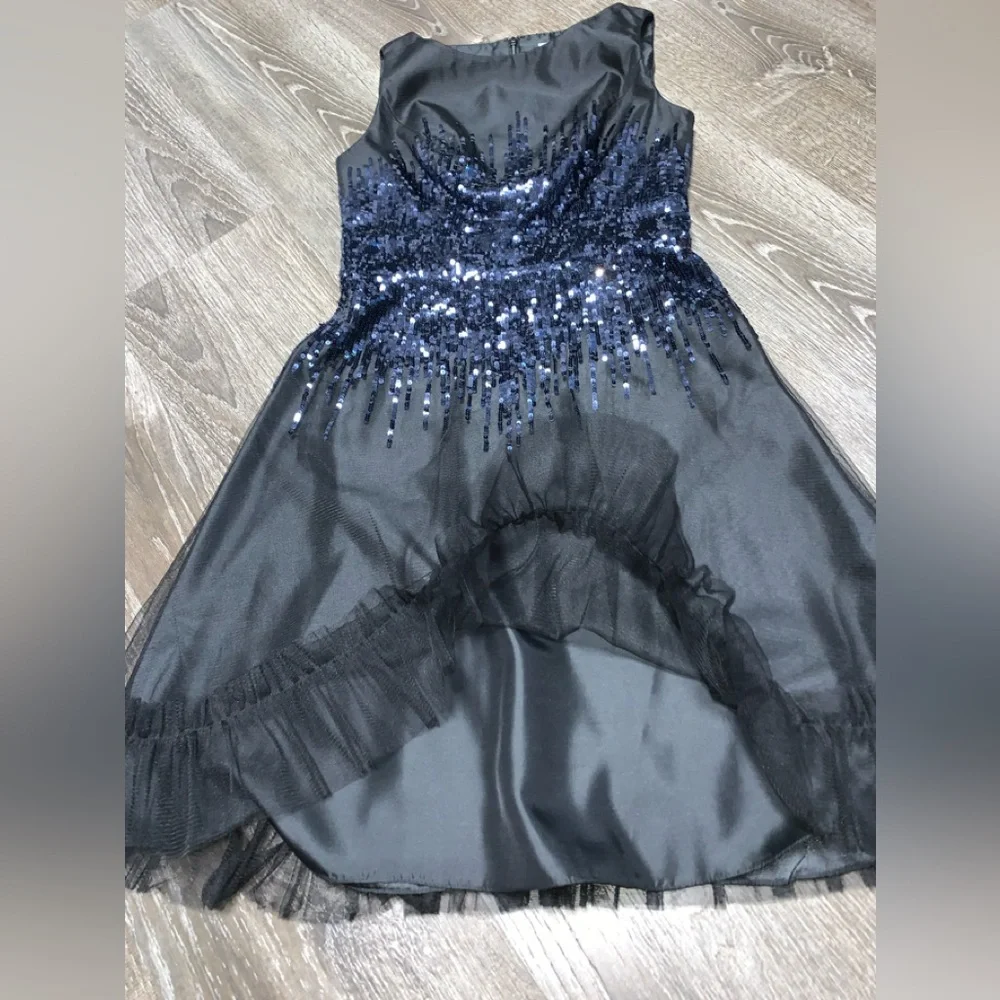 Kathy Hilton Black Satin Dress Sequins Formal Evening Party Festive. Sz 6.  EUC!